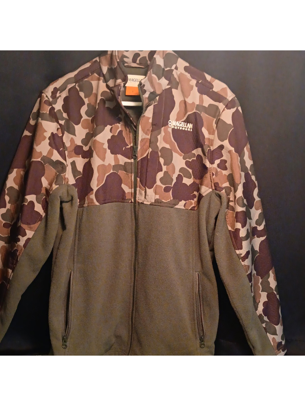 Magellan Outdoors Men's S Regular Camo Full Zip Fleece Jacket w/ Pockets